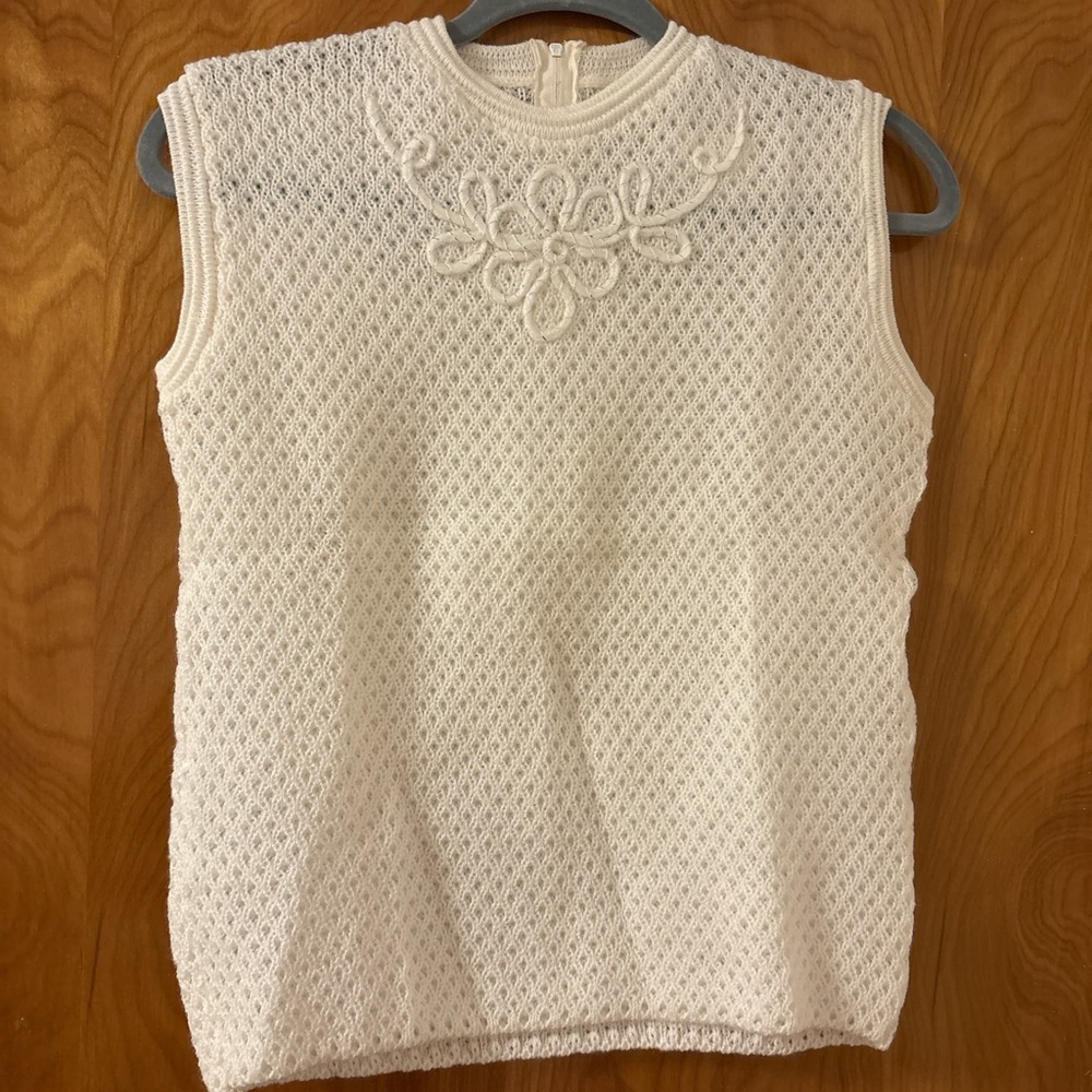 Vintage Crochet White Sleeveless Top Size Medium